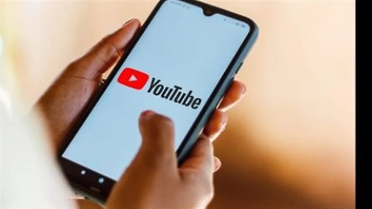 عطل مفاجئ.. هل تسبب نظام التوصيات في سقوط منصة يوتيوب عالمياً؟